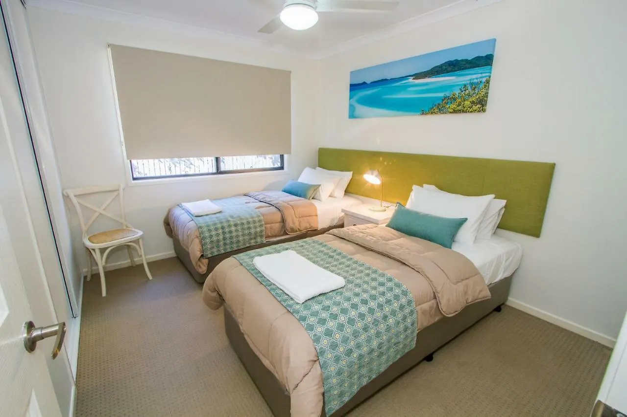 Front Row On Jeffery Court Villa Agnes Water Holiday home